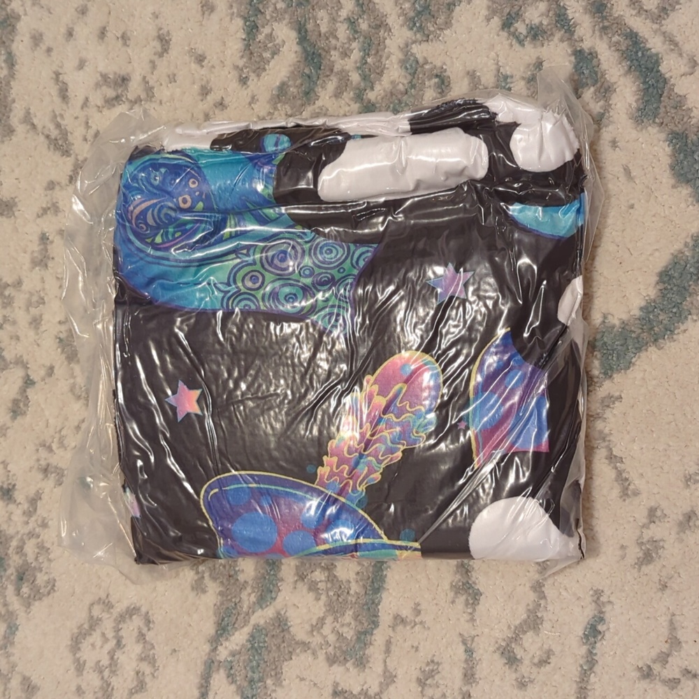 NIP get high and nap fleece blanket - Picture 2 of 2